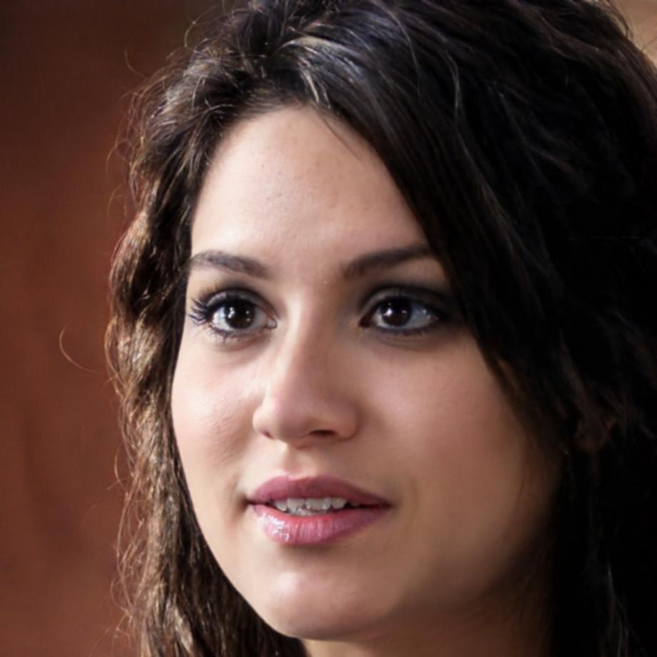 Ritratto professionale della docente Serena Viganò